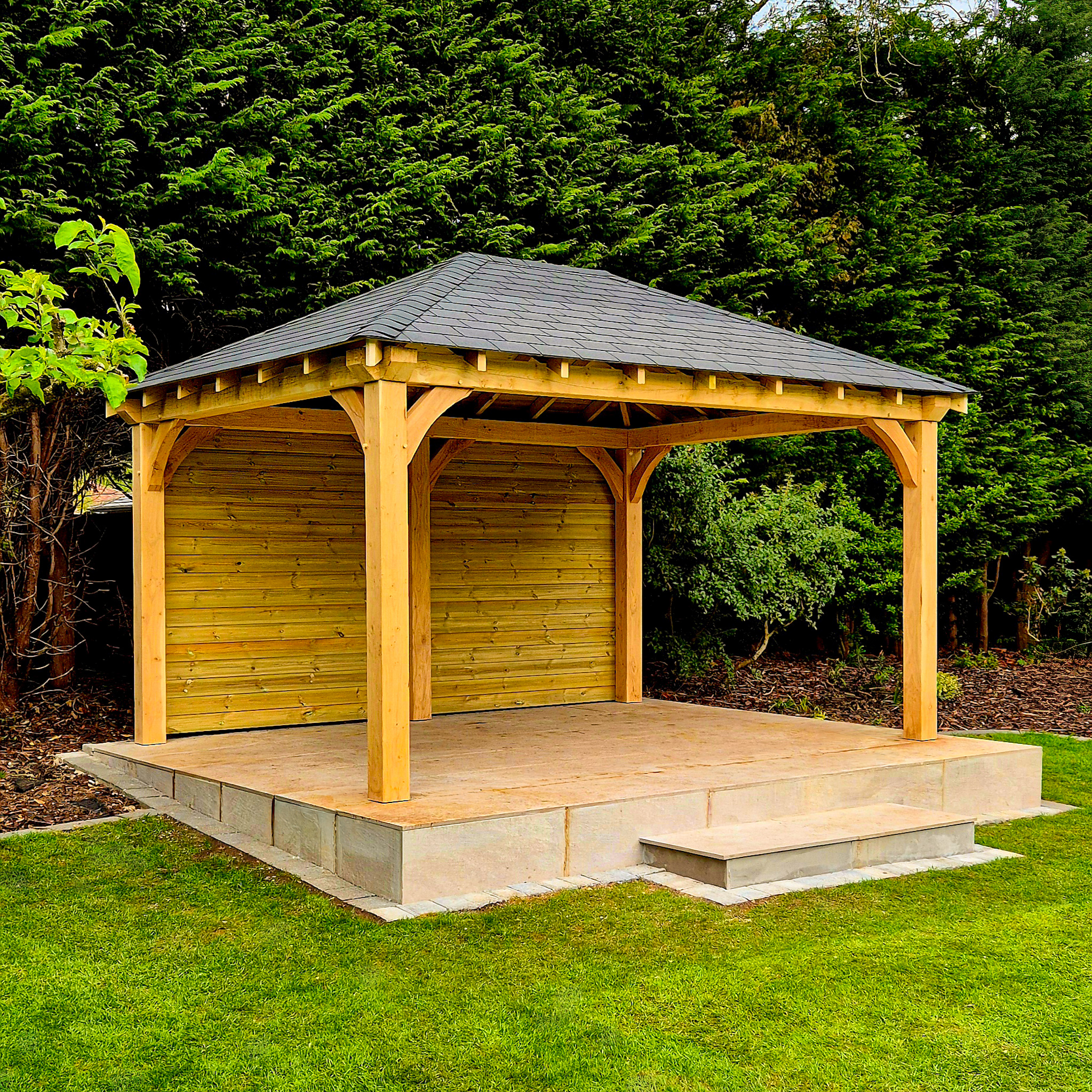 Oak Gazebo Oakham